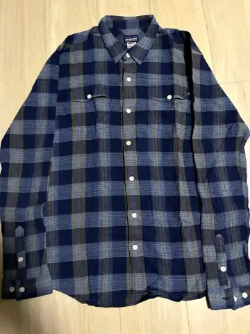 파타고니아 체크 무늬 셔츠 M 사이즈