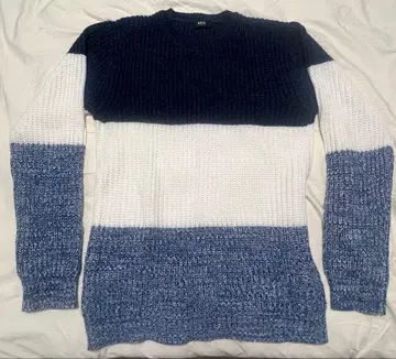 AZUL M 사이즈 네이비 화이트 니트 스웨터