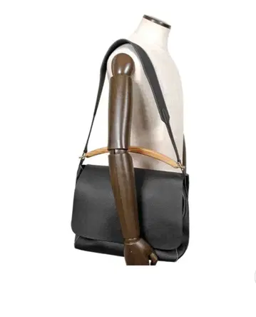 [미니멀리스트 세일] 시세이 브라운 가죽 숄더백