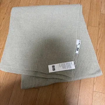 미사용 새상품 UNIQLO U 베이지 리브 스톨