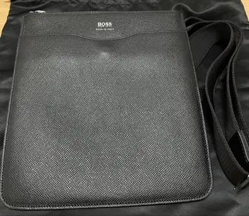BOSS 숄더백
