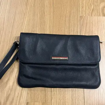 TOMMY HILFIGER 클러치백 가죽 블랙
