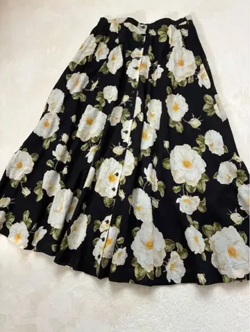 핑크하우스 꽃무늬 플라워 개더 롱 스커트 블랙 일본제