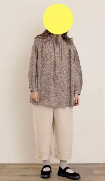 사만사 모스모스 SM2 크로스 린넨 개더 블라우스 베이지