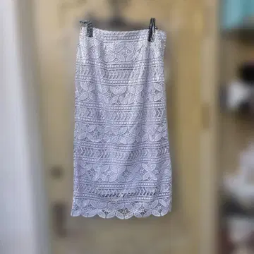 새상품 택 포함 노엘라 레이스 타이트 스커트 (라벤더)