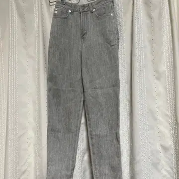 썸씽 테이퍼드 데님 그레이