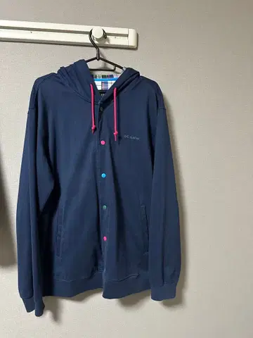 컬럼비아 후드티