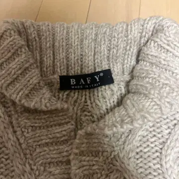 BAFY 케이블 니트 스웨터 라이트 베이지