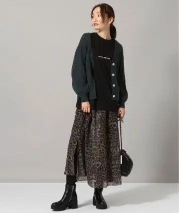 JEANASIS 지나시스 컬러 리브 숏 기장 긴팔 가디건 F 사이즈