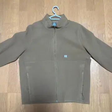 Under Armour 브라운 플리스 자켓