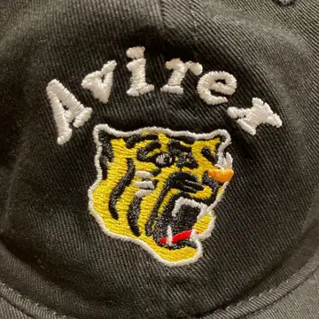 Avirex 호랑이 자수 캡 블랙
