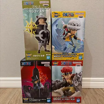 새상품. 미개봉 원피스 월드 콜렉터블 피규어 4체 세트