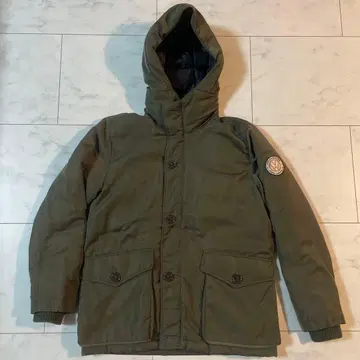 Volkswagen 후드 부착 다운 자켓 올리브 한정품