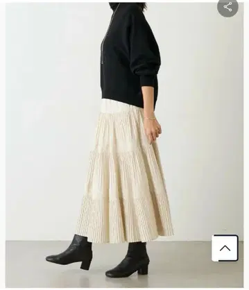 플리츠 롱 스커트