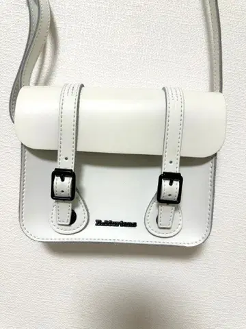 DrMartens 7인치 사첼백