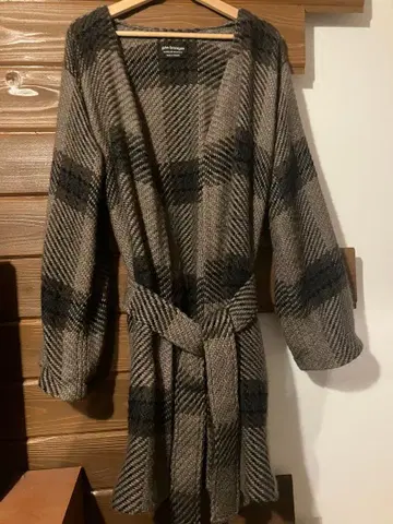 존 브라니건 체크 무늬 울 코트