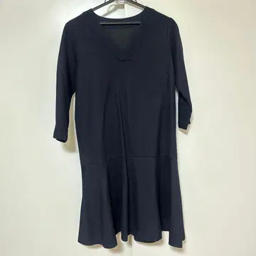 Noble V넥 7부 소매 플레어 원피스