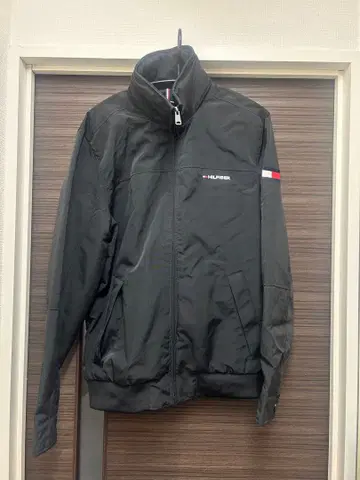 TOMMY HILFIGER 블랙 나일론 자켓 M 사이즈
