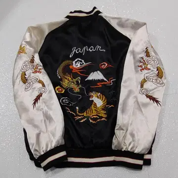 [자수 다수 스카잔] 용 호랑이 후지산 양쪽 소매 양 가슴 등 japan