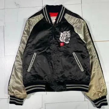 레어 한신 타이거즈 파도타기 달인 콜라보 스카잔 퀼팅 M