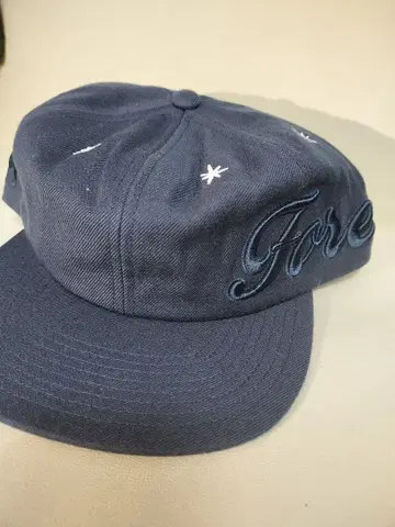 HUF 자수 캡 네이비