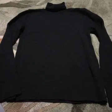 핑크하우스 잉게보그 미사용 새상품 블랙 터틀넥 스웨터 M 사이즈