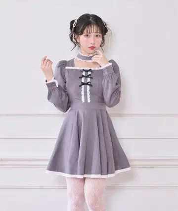 Honey Cinnamon 코튼 레이스 데콜테 오픈 원피스