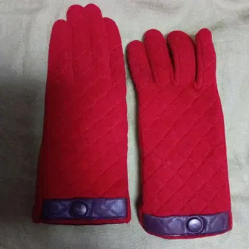 피에르 가르뎅 빨간색 퀼팅 장갑