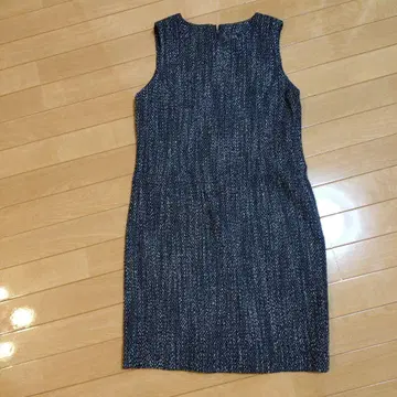 [ 가격 인하 ] DAKS 다크 그레이 슬리브리스 원피스 9AR158