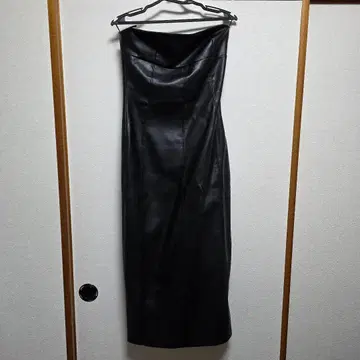 ZARA 블랙 가죽 드레스