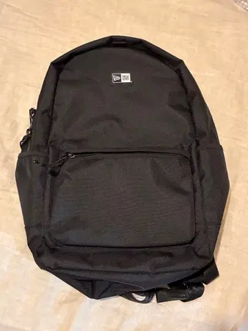 New Era Light Pack 27L 블랙 정가 9,350엔 새상품급