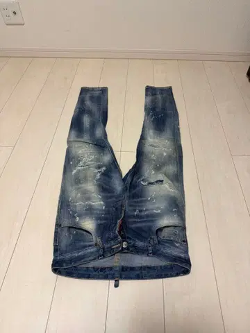 디스퀘어드 스케이터진 사이즈 44 시착만 한 상품 데님 청바지