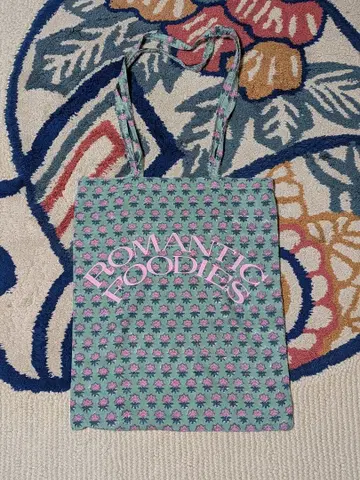 ROMANTIC FOODIES 에코 토트 토트백 HOLIDAY