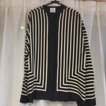 TOTEME 스트라이프 긴팔 가디건 클리닝 완료