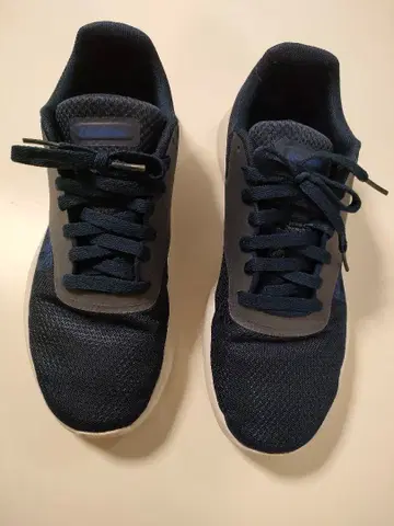 Reebok 네이비 러닝화