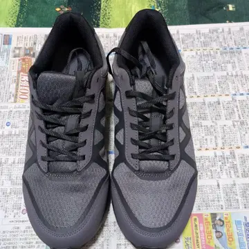 Mizuno Energy 블랙 스니커즈