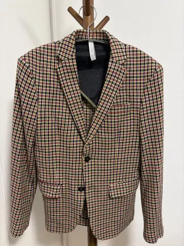 체크 무늬 테일러드 자켓