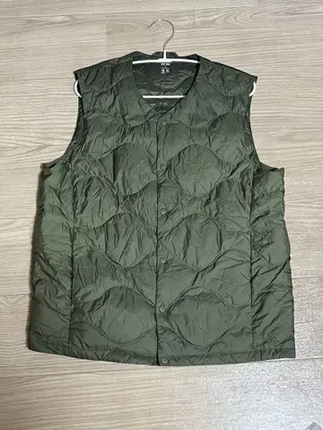 유니클로 울트라 라이트 다운 베스트 퀼팅 카키