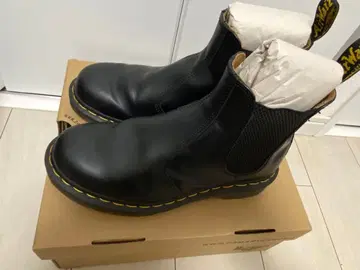 닥터마틴 2976 YS 첼시 부츠 24cm