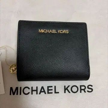 MICHAEL KORS 블랙 접이식 지갑