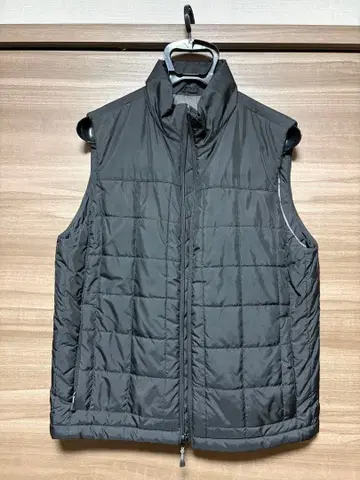 GAP 블랙 다운 베스트