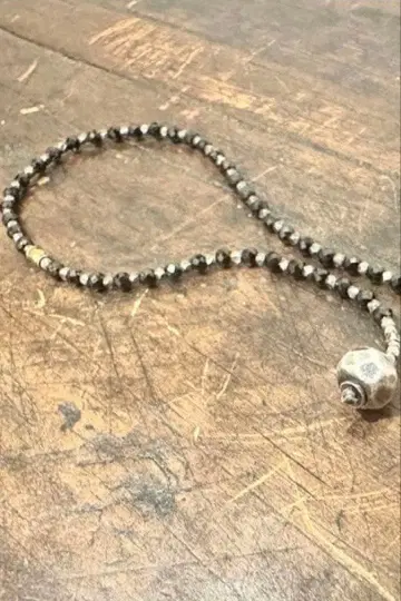 사물로 세메노 블랙 스피넬 카렌 실버 팔찌