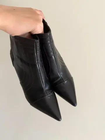블랙 가죽 스틸레토 부티