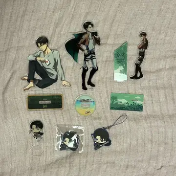 진격의 거인 리바이 아커만 굿즈 세트