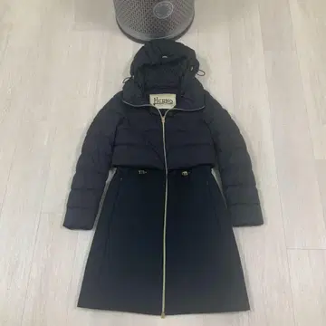 Herno 블랙 다운 자켓 후드 부착