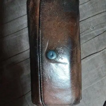 브라운 가죽 장지갑