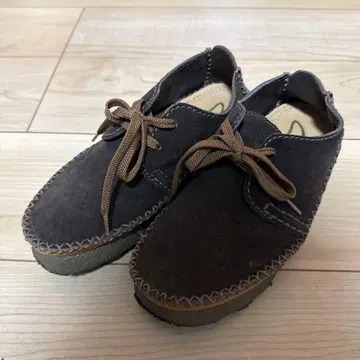 Clarks 다크 브라운 로퍼