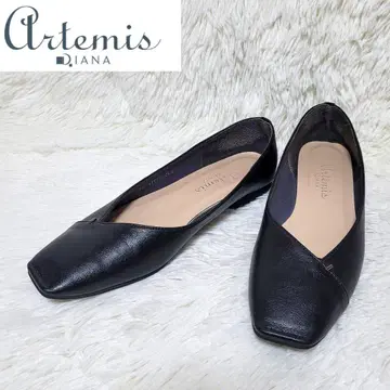 새상품급 아르테미스 바이 다이애나 초경량 스퀘어토 플랫슈즈