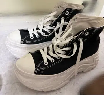 컨버스 트랙 웨이브 통굽 스니커즈 26cm