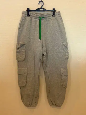 계속 한밤중이면 좋을 텐데. 계속 한밤중이면 좋을 텐데 맨투맨 카고 팬츠